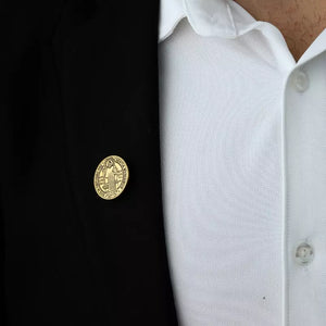 Broche_para_Roupa_e_Terno_Medalha_de_Sao_Bento_Santo_Altar_6