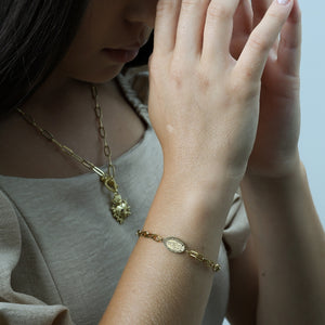 Colar_Feminino_Com_Pingente_7_Dores_de_Maria_Santo_Altar_4