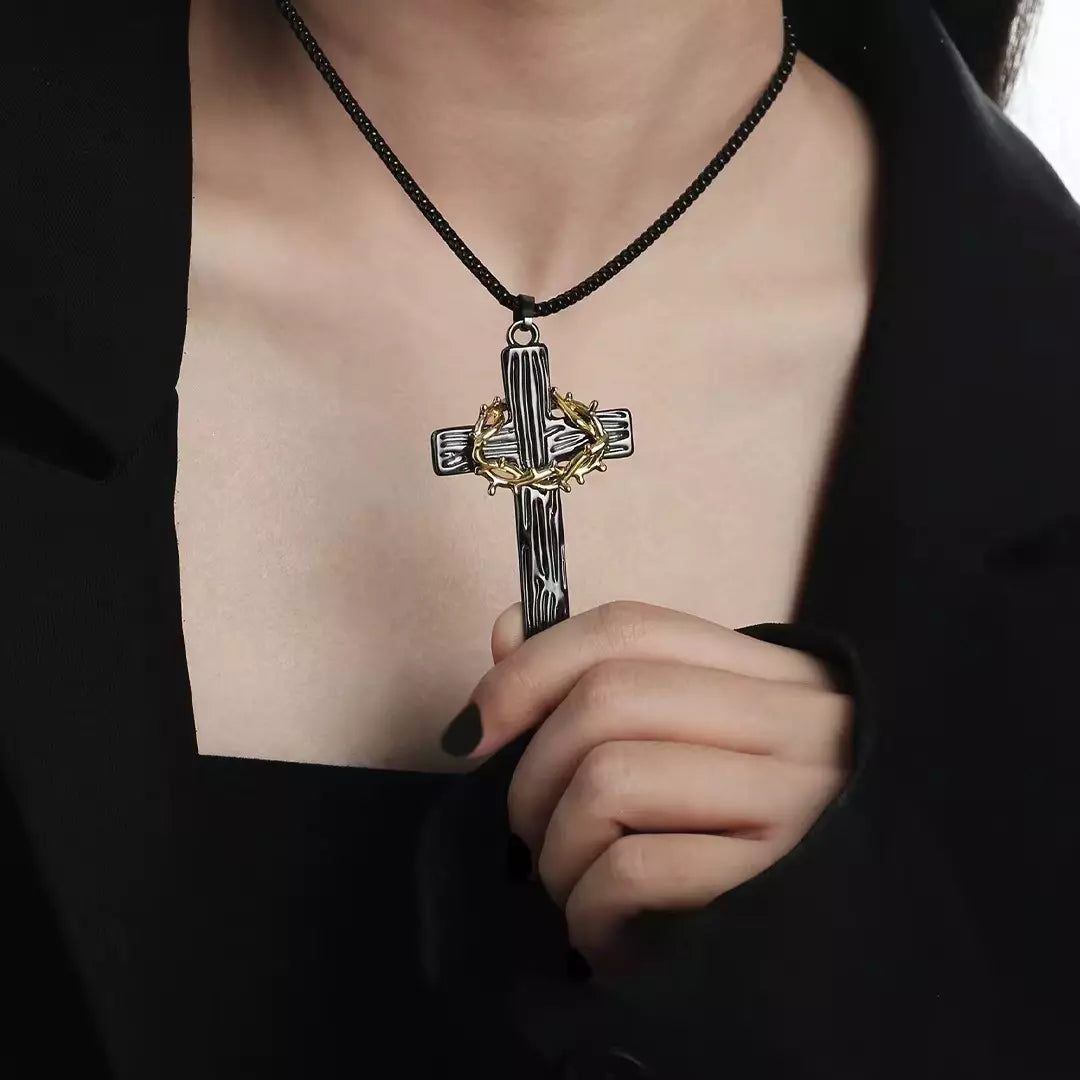 Colar_Masculino_Pingente_Crucifixo_Jesus_Preto_Santo_Altar_1