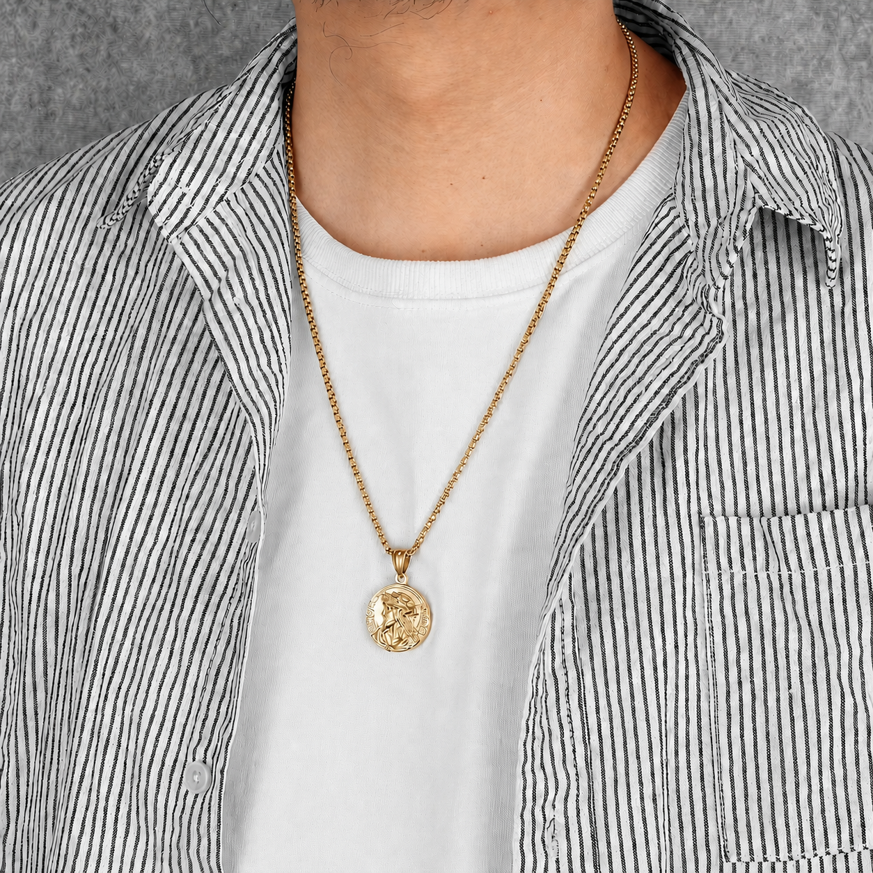Colar Masculino Pingente Jesus Cristo Dourado Santo Altar