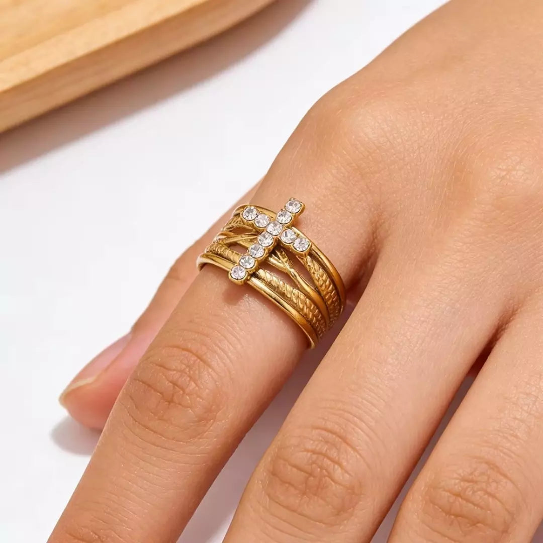 Anel_Ajustavel_Entrelacado_com_Cruz_de_Zirconias_San_3