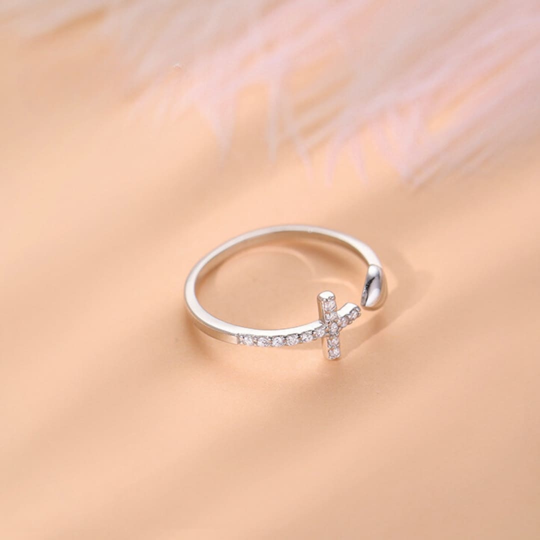 Anel_Feminino_de_Prata_Coracao_e_Cruz_Ajustavel_Santo_Altar_3