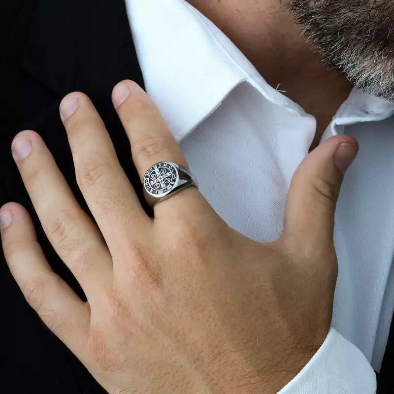 Anel_Sao_Bento_Prata_Medalha_de_Sao_Bento_Santo_Altar_2