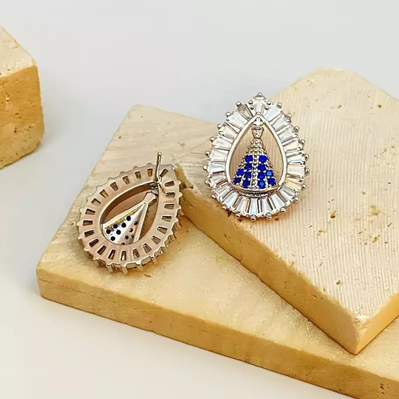 Brinco Nossa Senhora Aparecida Gota com Zircônia Grande Santo Altar