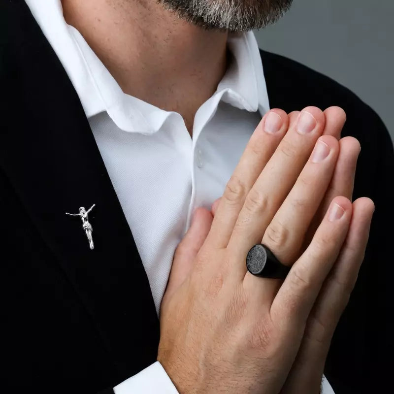 Broche_para_Roupa_Terno_Prata_Jesus_Cristo_Crucificado_Santo_Altar_2