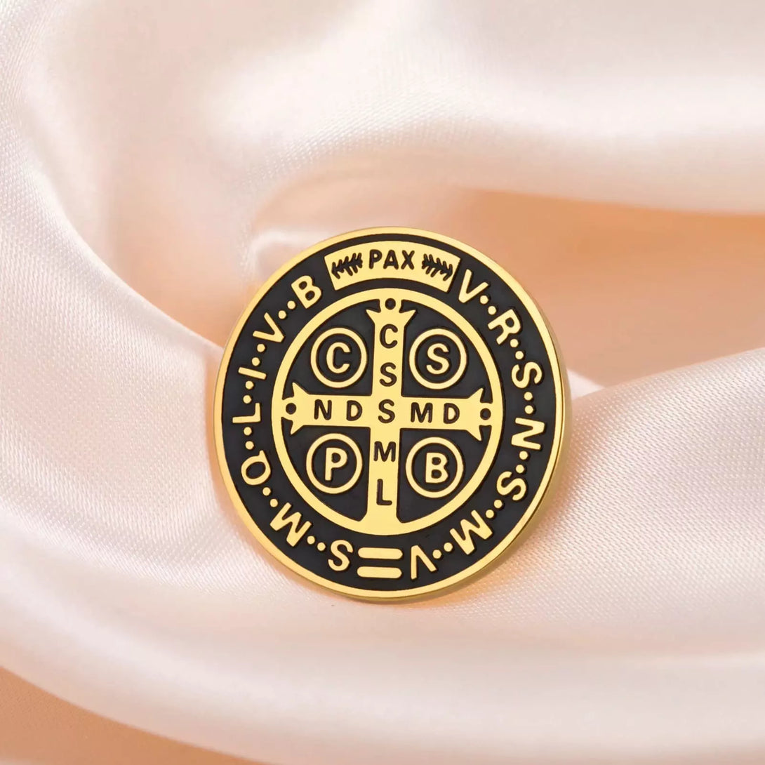 Broche para Roupa e Terno Cruz de São Bento Santo Altar