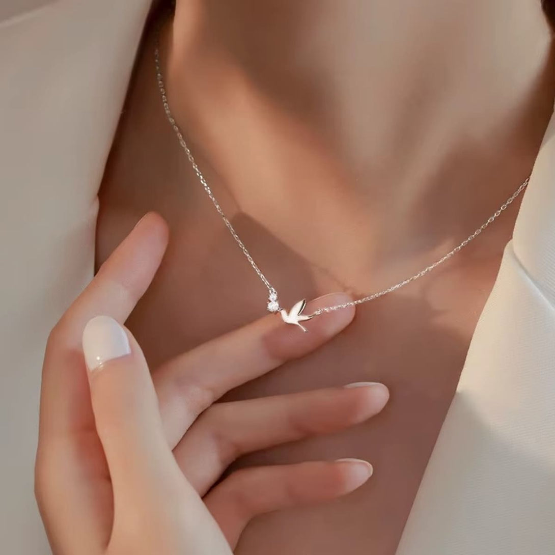 Colar_Espirito_Santo_Feminino_Pingente_Gotas_Zirconia_Santo_Altar_11