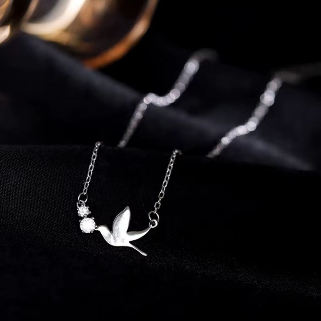 Colar_Espirito_Santo_Feminino_Pingente_Gotas_Zirconia_Santo_Altar_7