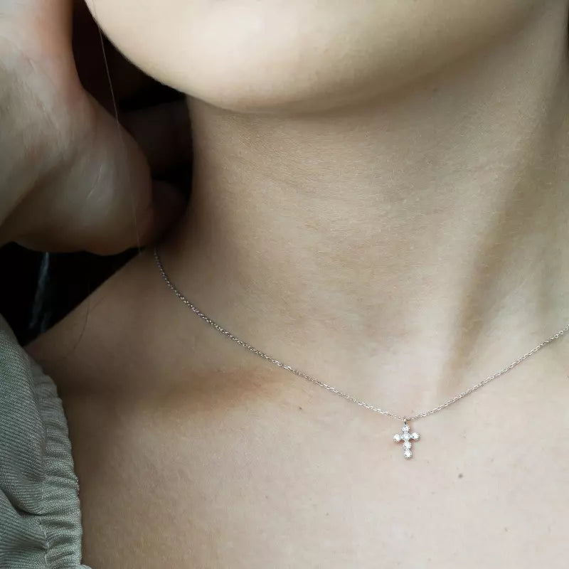 Colar_Feminino_Prata_Pingente_Crucifixo_Brilhante_Santo_Altar_2