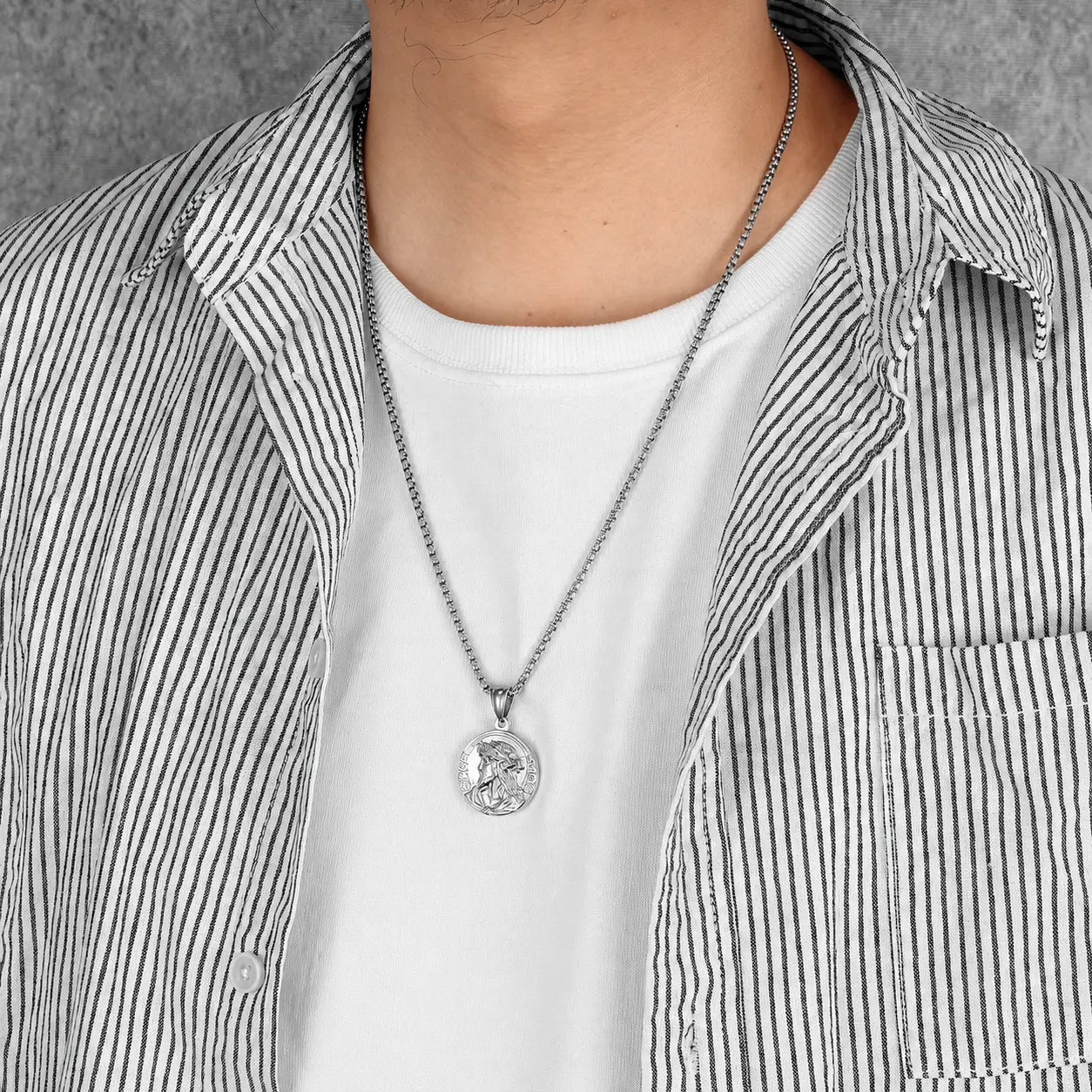 Colar Masculino Pingente Jesus Cristo Prata Santo Altar