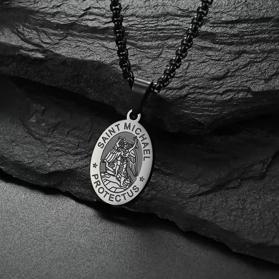 Colar_Masculino_Pingente_Oval_Sao_Miguel_Arcanjo_Preto_Santo_Altar_3