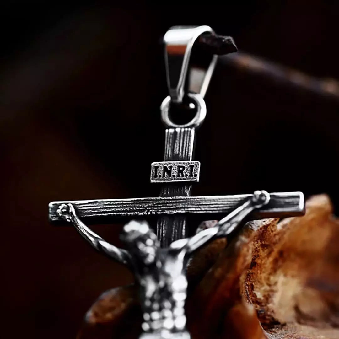 Colar_Masculino_Prata_Crucifixo_Pingente_Jesus_Cristo_Santo_Altar_4