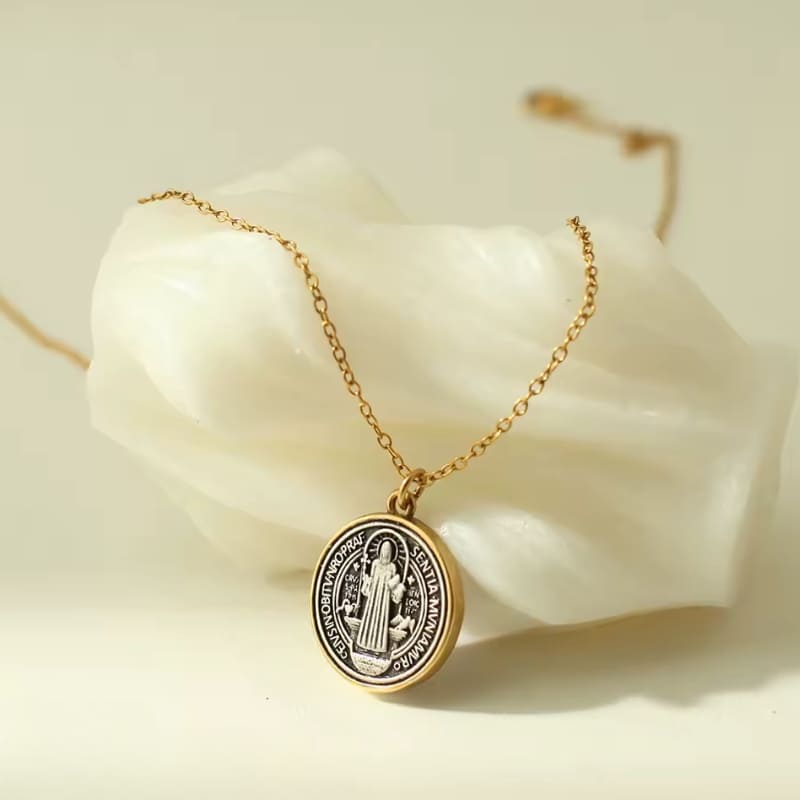 Colar de São Bento Corrente Americana Medalha São Bento Santo Altar