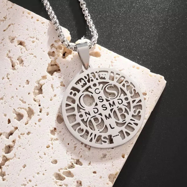 Colar_de_São_Bento_Prata_Medalha_de_São_Bento_Relevo_Santo_Altar_1